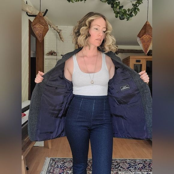 Vintage Gray Blazer - Picture 2 of 10